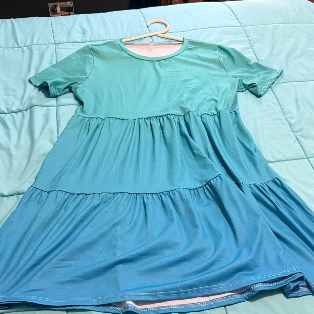 Women’s Ombre Aqua Tiered Maxi Dress - Casual Summer Style